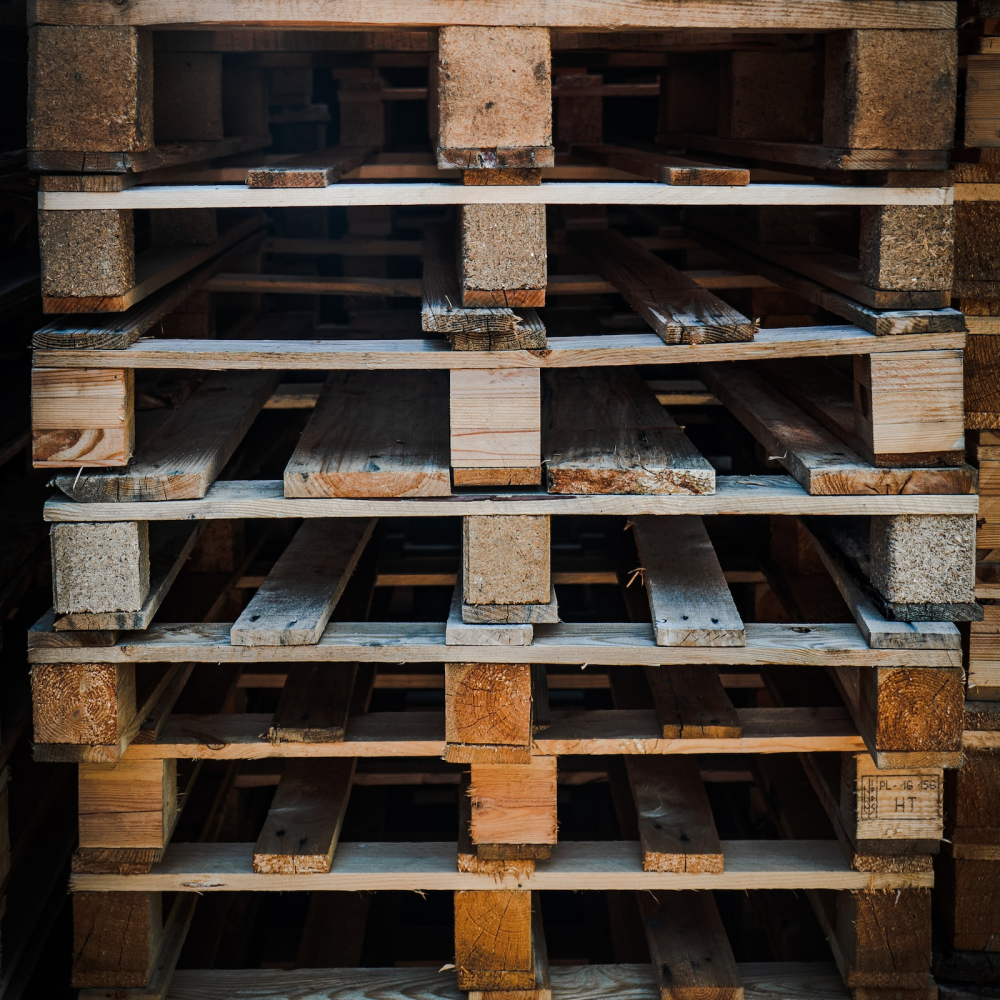 Pallets stacked graphic